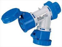 IP67 2-Way Multiplier & Plug 2 Pin + Earth 220-240V 16A