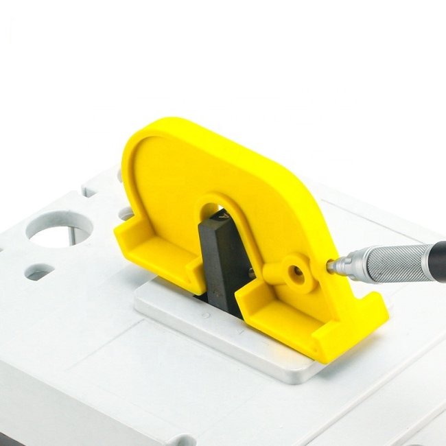 Circuit Breaker Toggle Switch Lockout - eskosafety