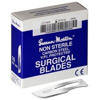 Non sterile individually V.P.I protected in metal foil packets of five blades.