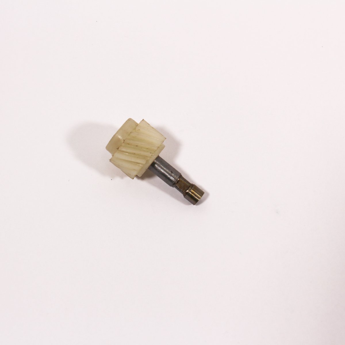 TACHOMETER DRIVE GEAR