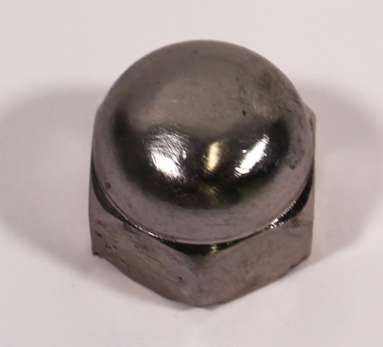 CHROME STEERING WHEEL NUT