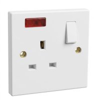 lincoln switched socket 13amp with light