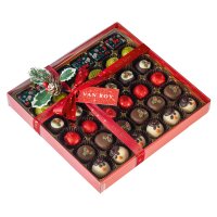 The Christmas collection of 36 chocolates in red base - 6 x 475g