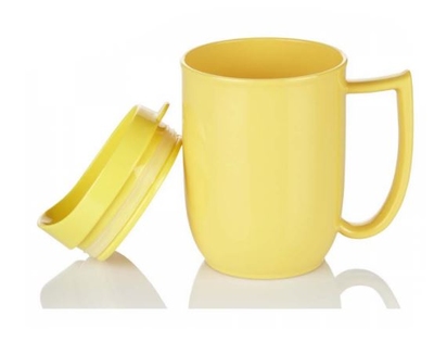 yellow dining mug with lid