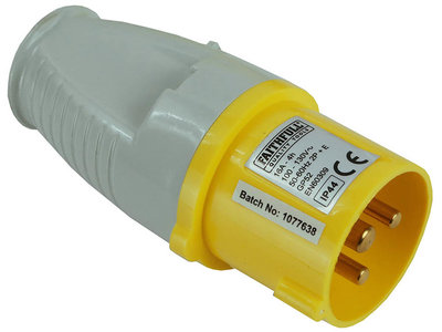 16 AMP 110V 2P+E Industrial Plug