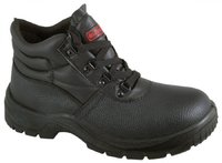 SBU0212 SIZE12 CHUKKA SAFETY BOOT