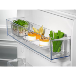 Electrolux Integrated 50:50 Low Frost Fridge Freezer | LNS5LE18S5 3