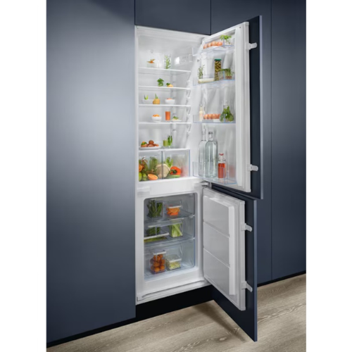 Electrolux 70/30 Integrated Low Frost Fridge Freezer | LNS5LE18S 2