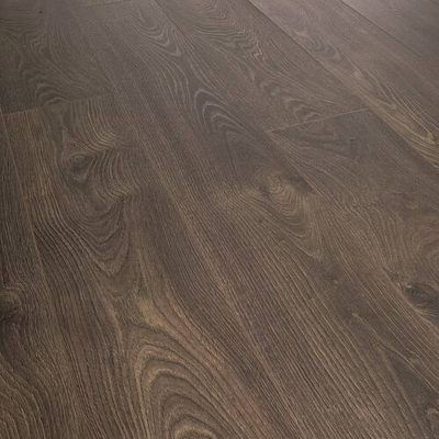 Swiss Solid Chrome Leysin Oak Laminate Flooring - 12mm 1