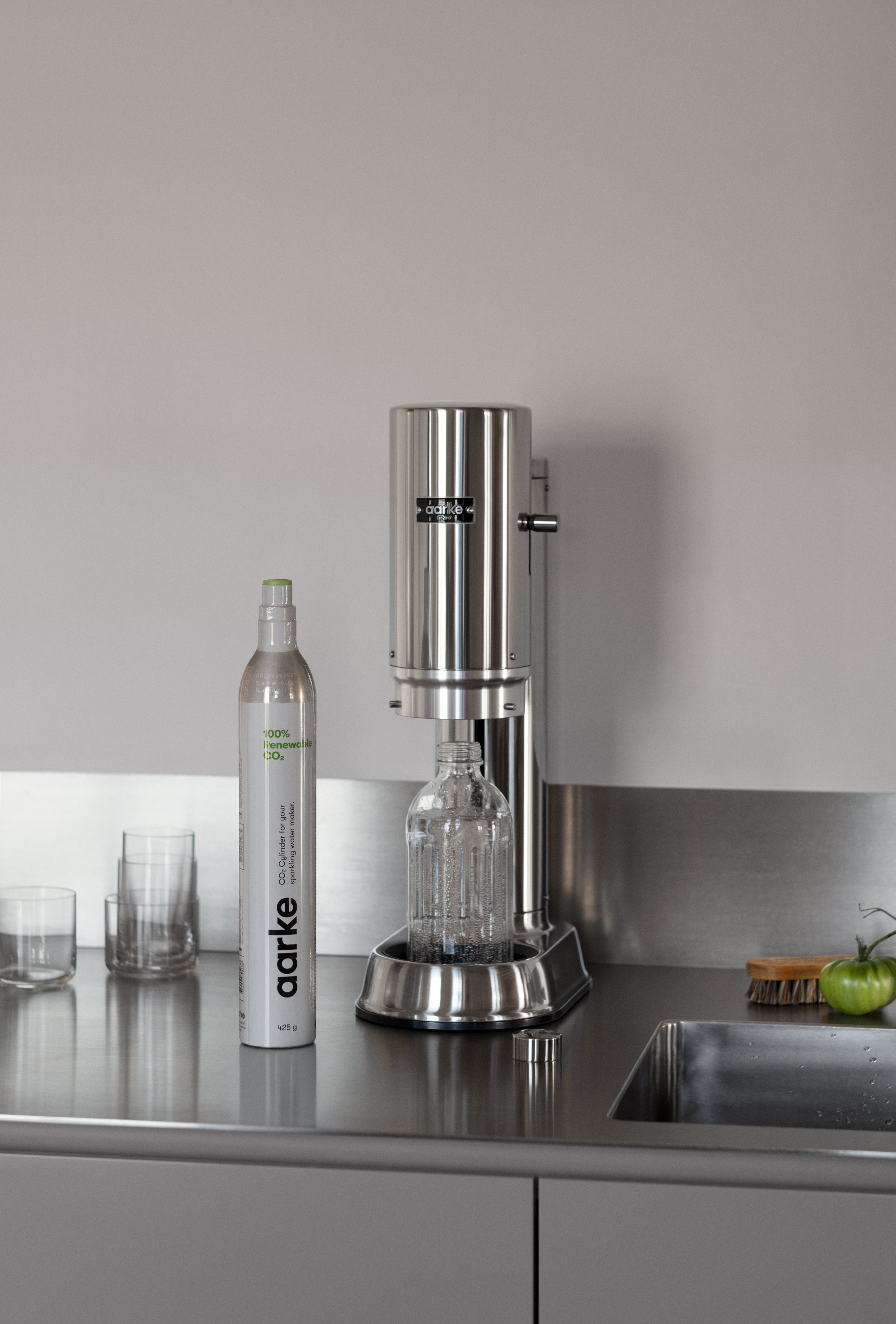 Aarke CO2 Gas Cylinder in Giftbox - Countertop Carbonator | IC Plus
