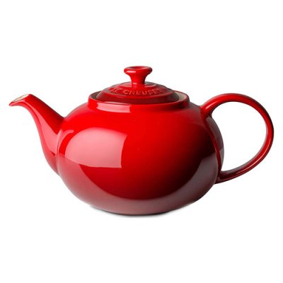 Le Crueset Classic Teapot 1.3L - Cerise