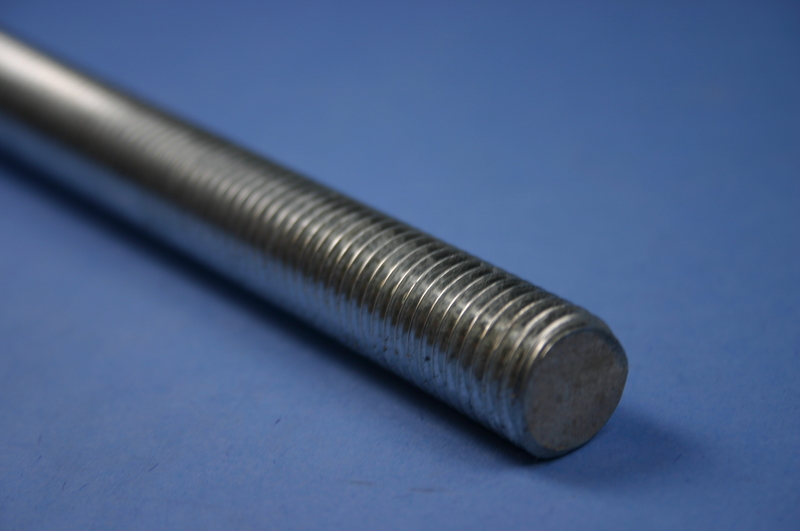 Threaded Bar M16 X 1 Metre Zinc Plated Goodwins