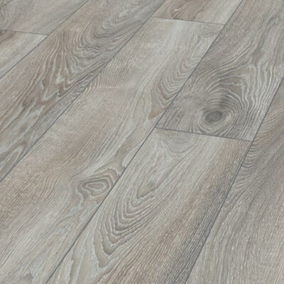 Highland Oak Silver 12mm Laminate AC5 Flooring 1