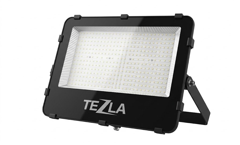 Tezla Commercial 110v/240v 300W 35,000 Lumen LED Flood