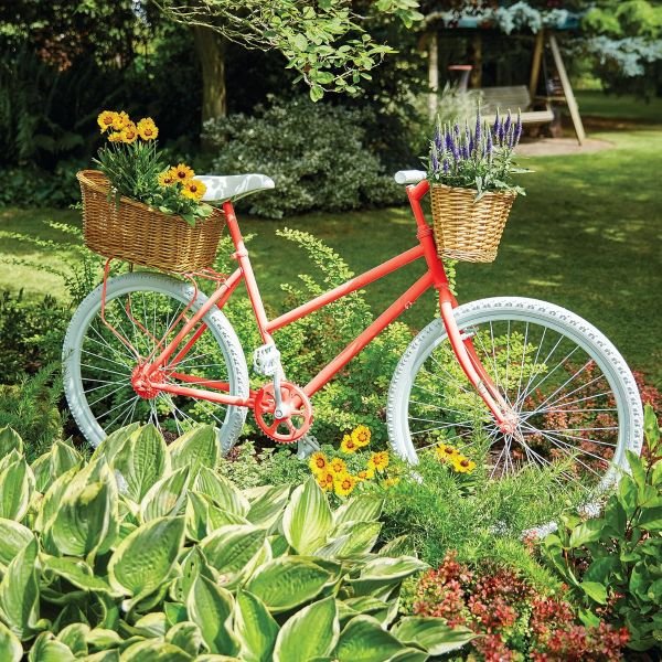 Ronseal Direct to Metal Paint Chilli Red Gloss Lifestyle