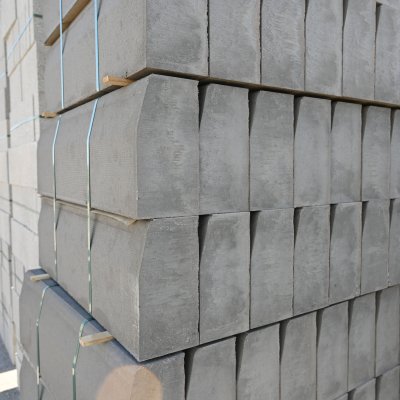 Eaton 125x255mm Half Batter Kerb