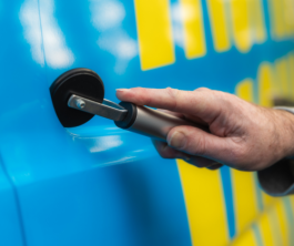 Installation Roller-  Aluminium frame and medium soft rubber wheel 