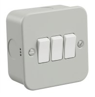 metal clad switch 10A 3 gang 2 way 