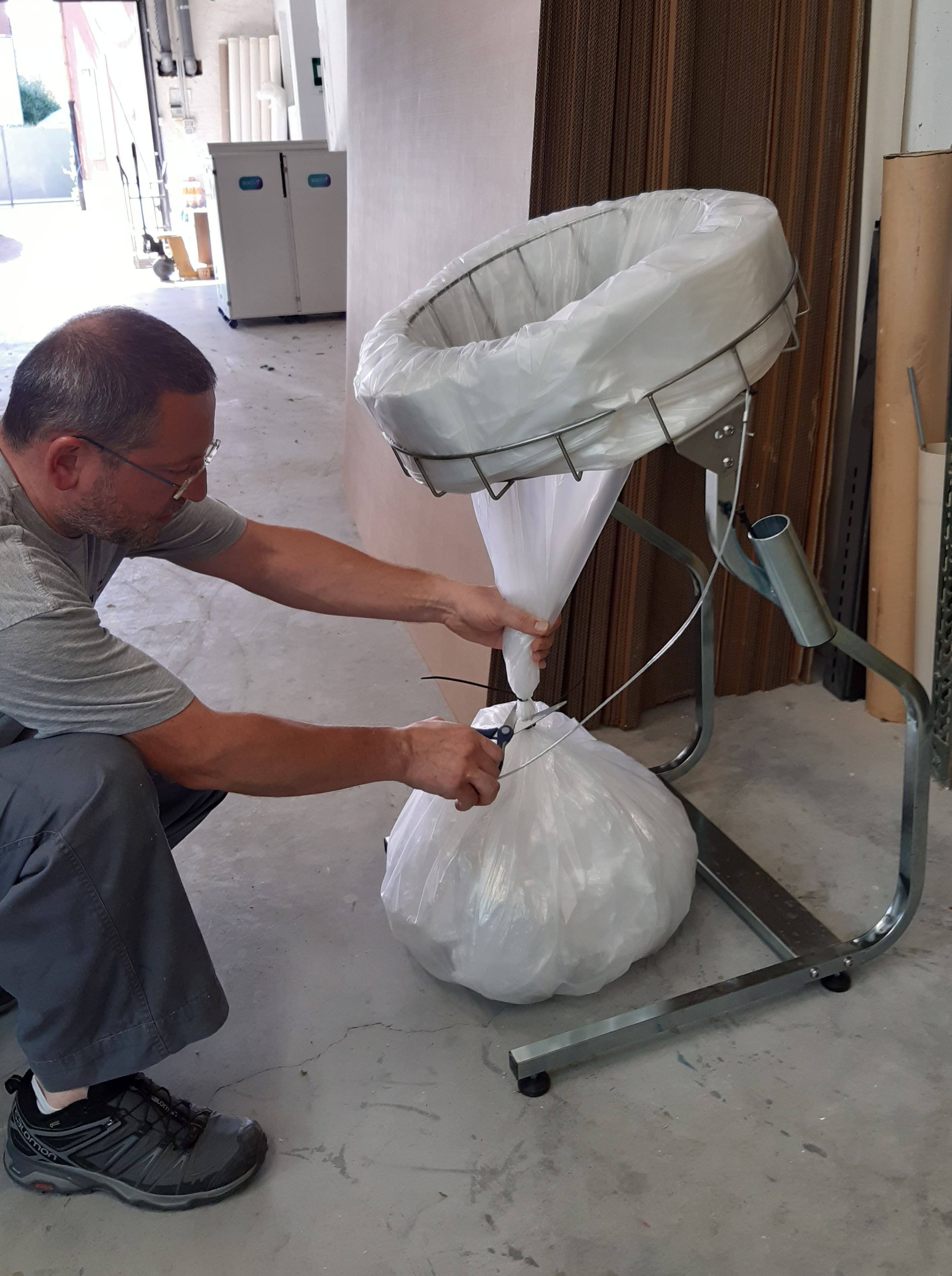 SACL&Ograve; JUMBO IN USE