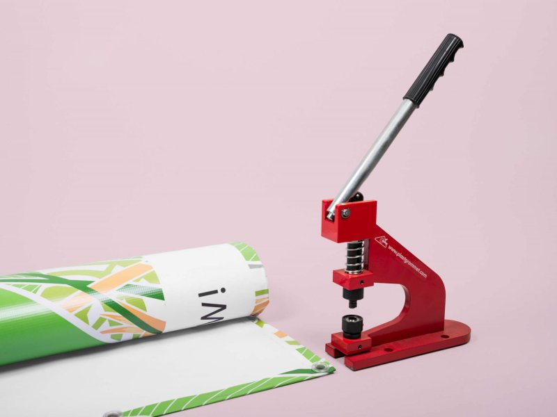 Flags & Banner Display