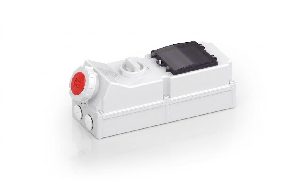 Plymouth CEE IP67 Combi Unit 5X32A 380V Red with Din Rail