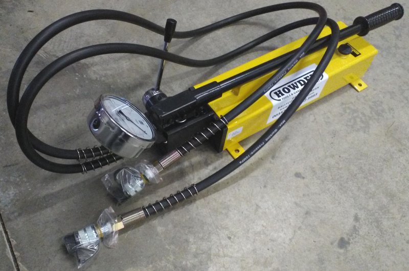 VOLMAC Hydraulic Hand Pump " Double Acting " - Howden Tools