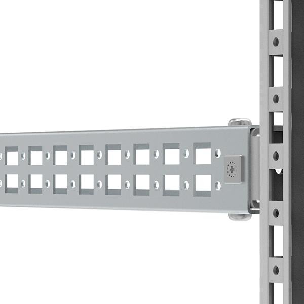 CLPF1600 nVent Hoffman Mounting profile , 1600, zinc plated