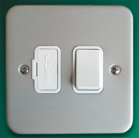 SURFACE   SWITCHED METAL SPUR UNIT