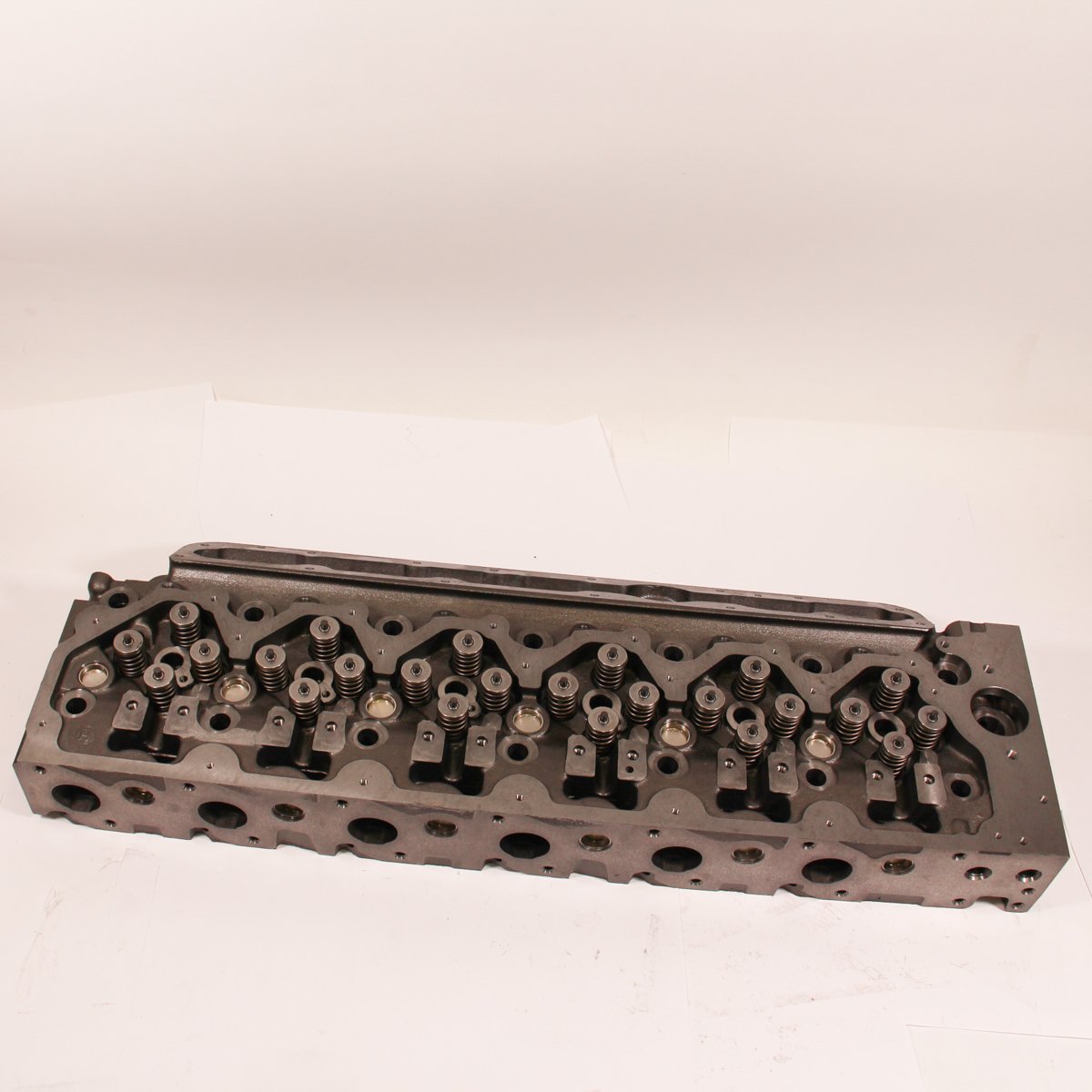 CYLINDER HEAD - LOADED
