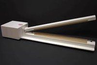 Machine Snappy sealer