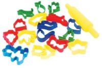 Dough Rolling Pin & Cutters Set (16)