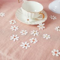 Daisy Gold Foiled Table Scatter 10g