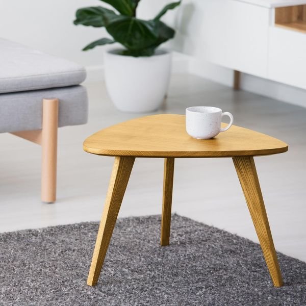 Ronseal Interior Varnish Light Oak Lifestyle