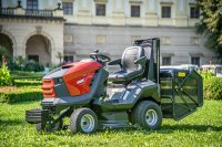 SECO Starjet 4WD with Briggs & Stratton Vanguard 23 Engine