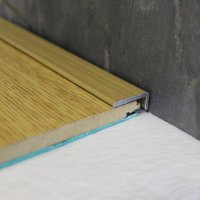 Trojan Natural Oak Angle Edge Self Adhesive 25x8mm 2.7 Metre A31