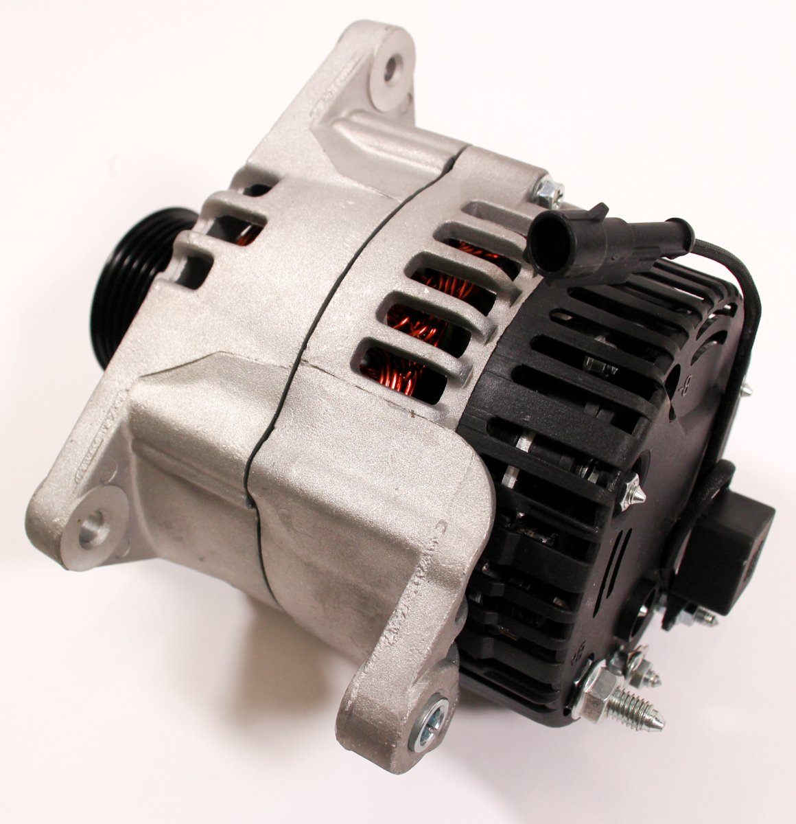 ALTERNATOR: 14V, 120A