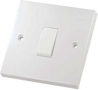 SINGLE LIGHT SWITCH 6AMP