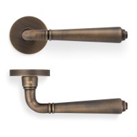 Valli Teseo Lever On Round Rosette - Antique Brass - Pair