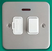 DETA METAL SURFACE SWITCHED SPUR WITH NEON INDICATOR