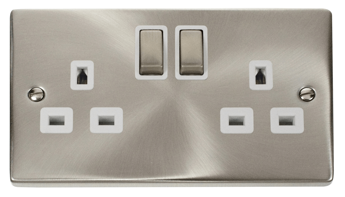 Click Deco 2G Switched Socket Satin Chrome White Insert VPSC1536WH