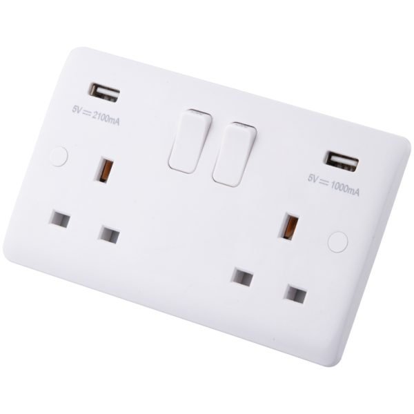 Iona SLS213/S/USB 13 Amp 2 Gang Switched Socket c/w 2 USB Outlets