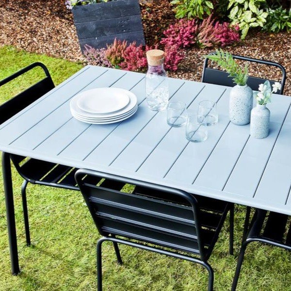 Ronseal Direct to Metal Paint Steel Grey Gloss Lifestyle 02