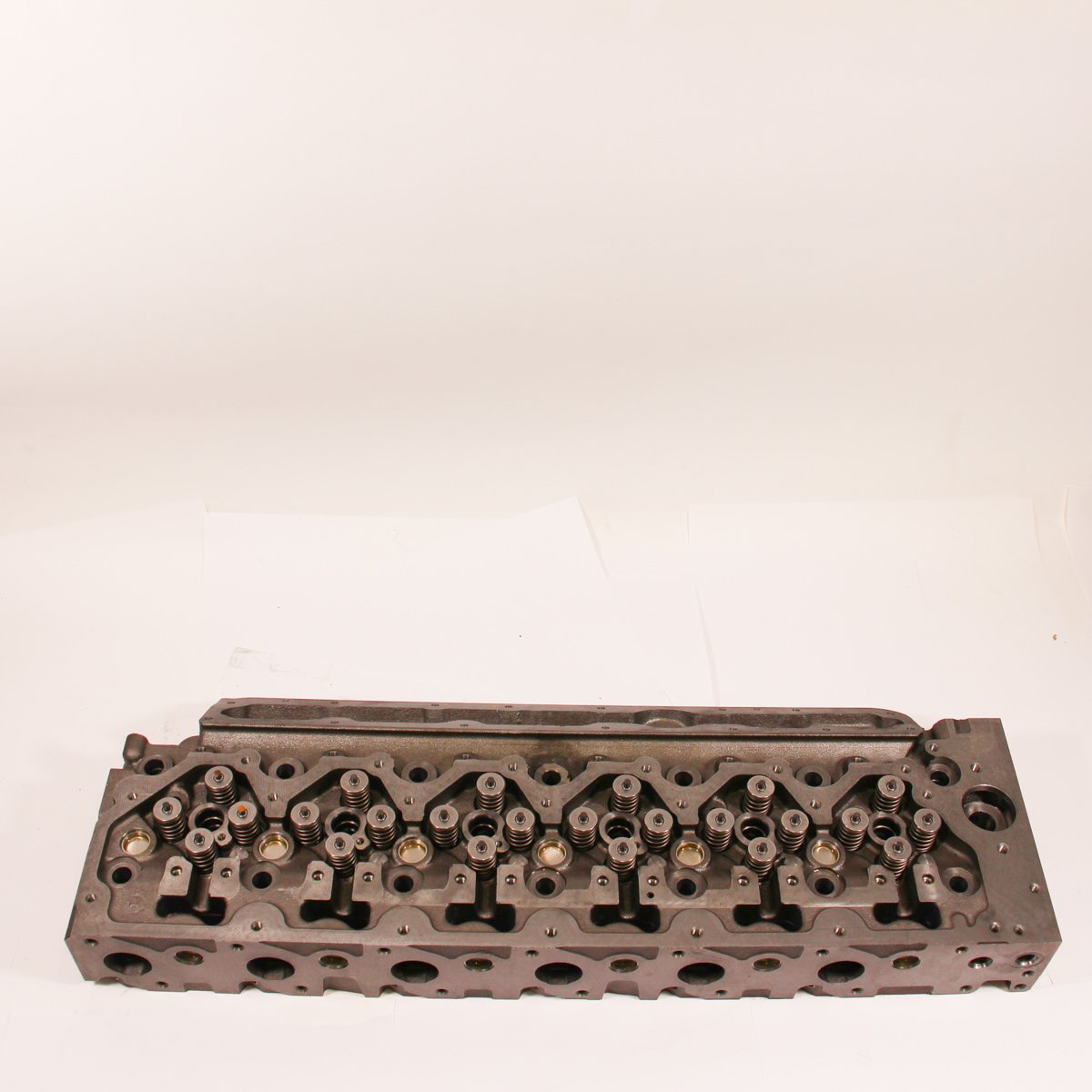 CYLINDER HEAD - LOADED