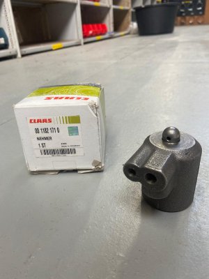 RENAULT SLAVE CYL L/H 0011821710