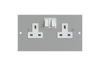 CMD Twin switched socket outlet - 3 Compartment