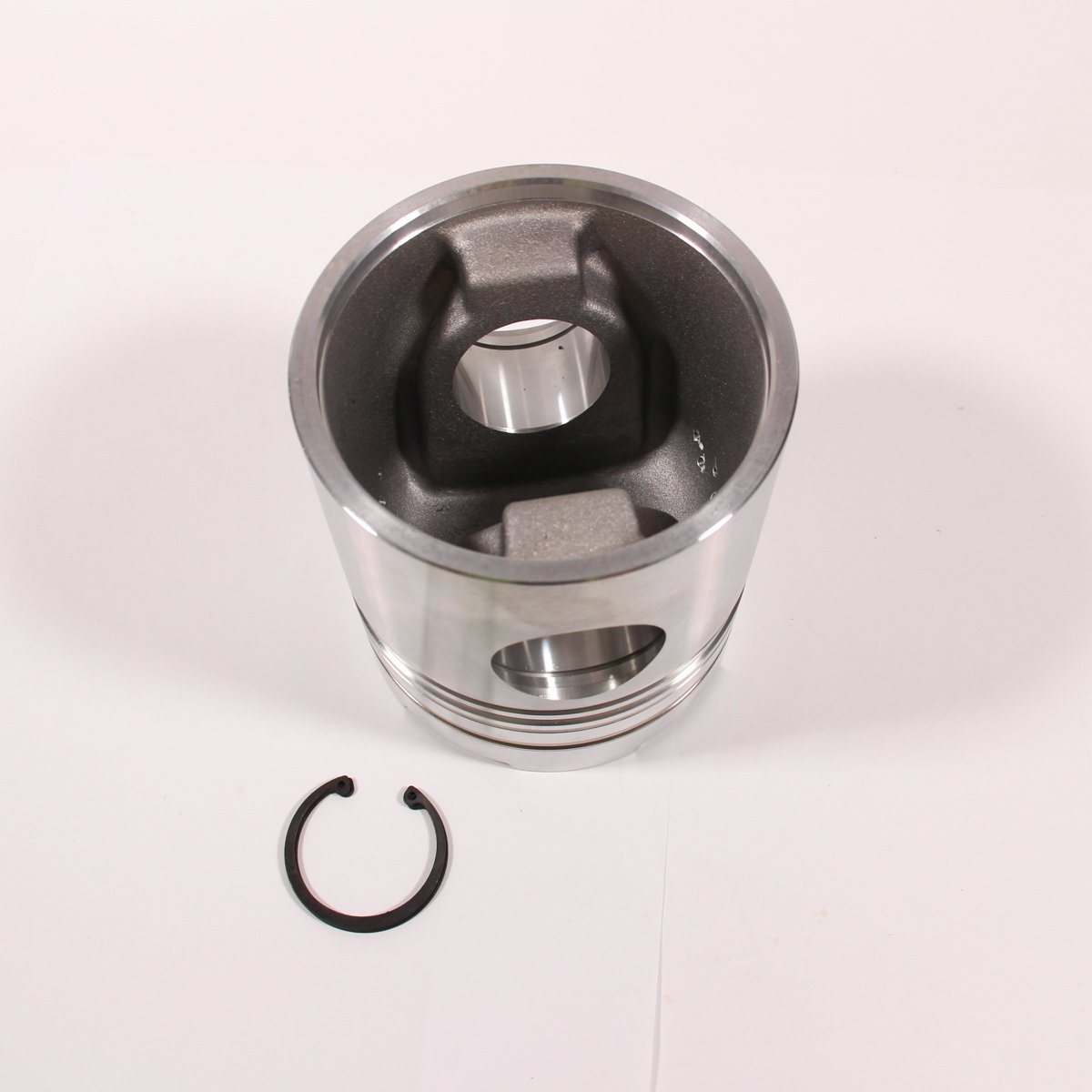 PISTON BODY C/W CLIPS (3051554)