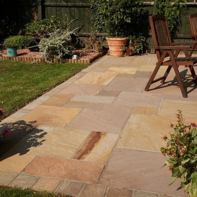 Buff Blend Riven Sandstone Paving 15.22m2 Project Pack