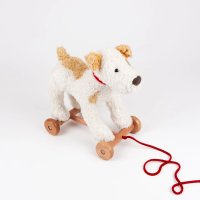 Eliot Pull-Along Dog