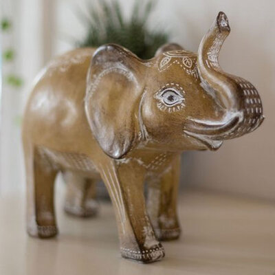 Motif Resin Graceful Elephant 1