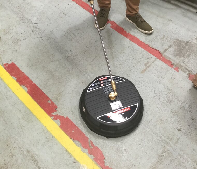 PREDATOR 15" PLASTIC SURFACE CLEANER c/w WAND Daly Industrial Supply